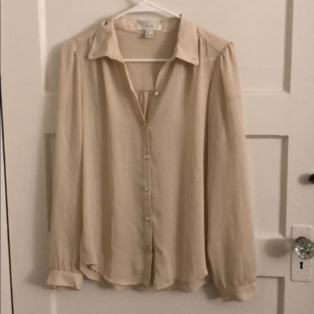 Forever 21 cream button down size s